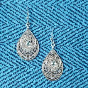Beautiful two-tone teardrop earrings
